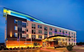 Aloft Green Bay